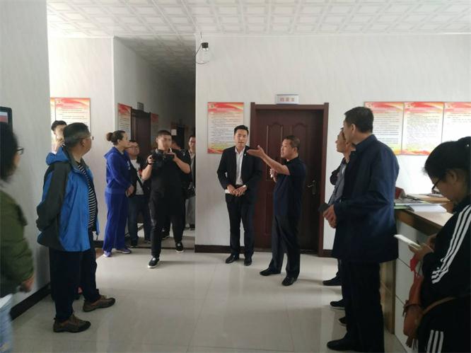 NG娱乐电商加入市工业扶贫现场聚会